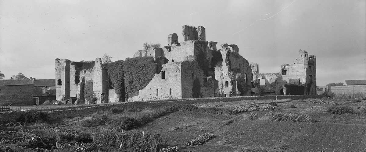 Middleham Castle from the south-east in about 1950, before repairs by the Office of Works