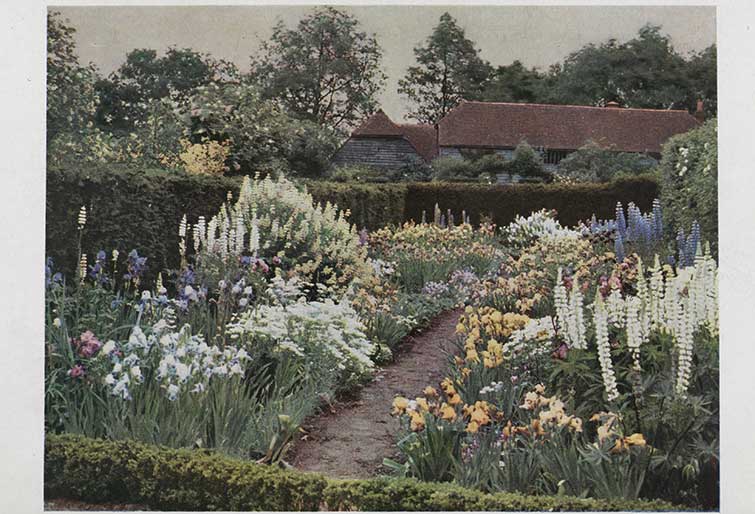 11 Garden Design Ideas Inspired By The Arts And Crafts Movement