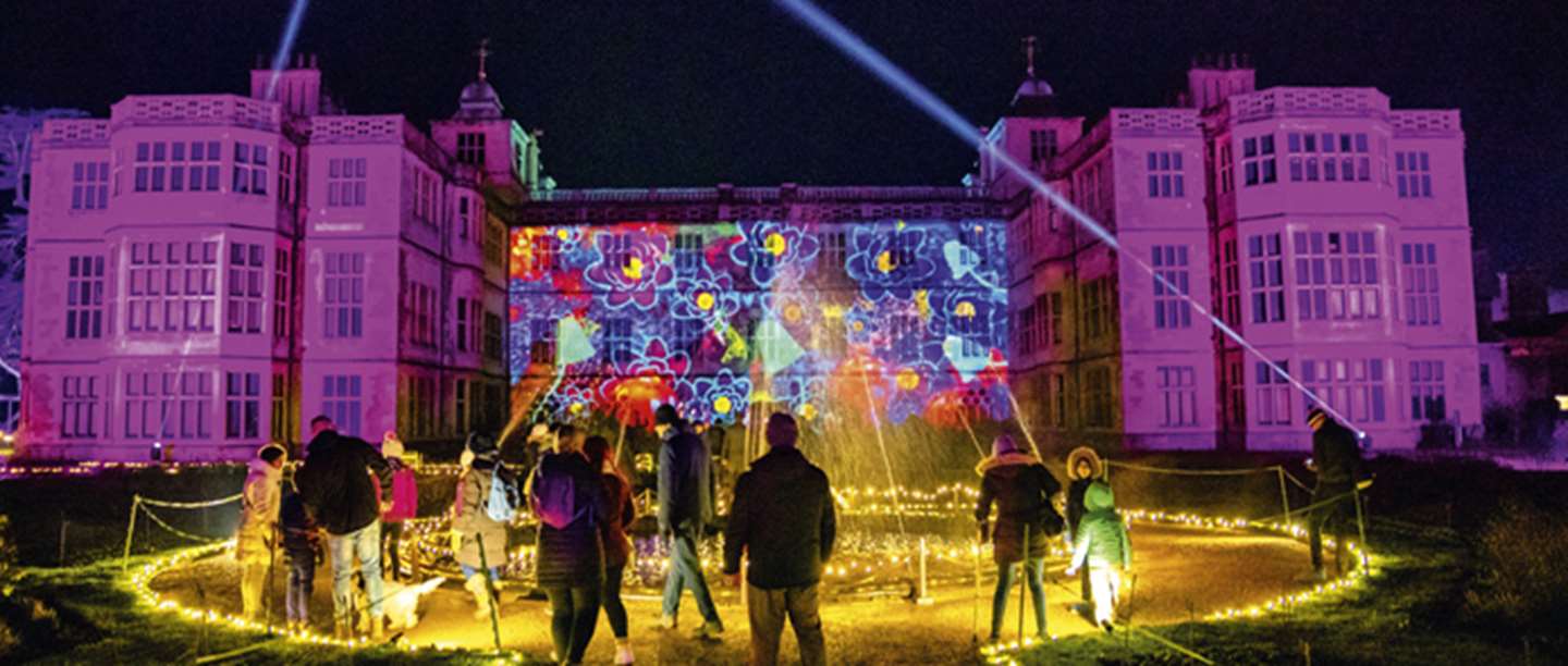 Sams Town Show Christmas 2022 Christmas 2021 | English Heritage