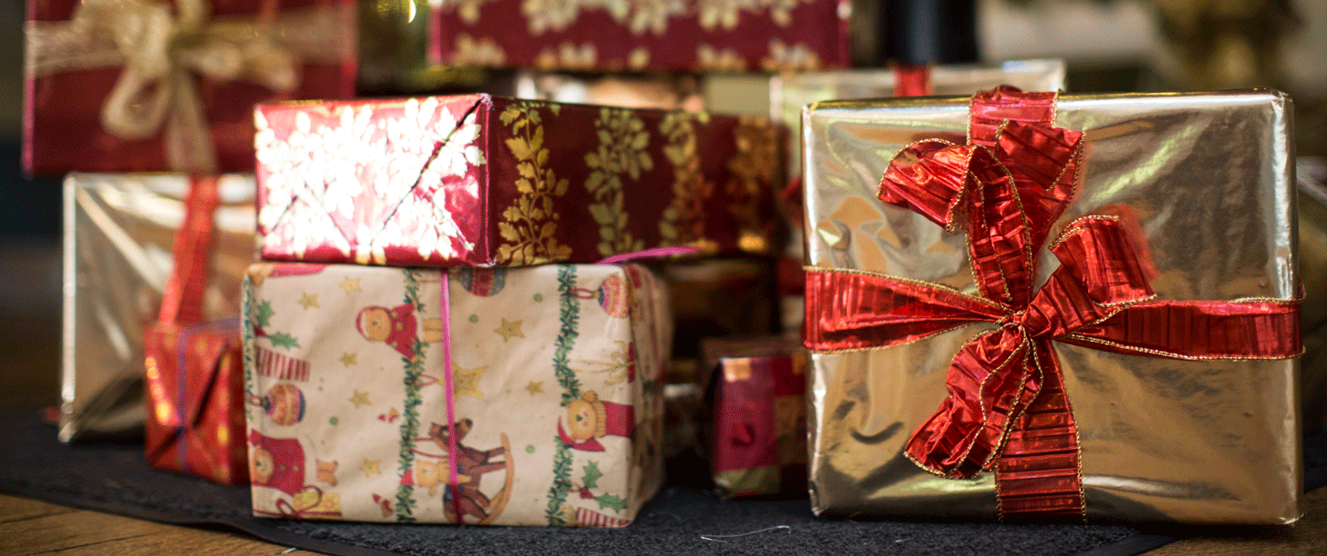 Image: wrapped presents 