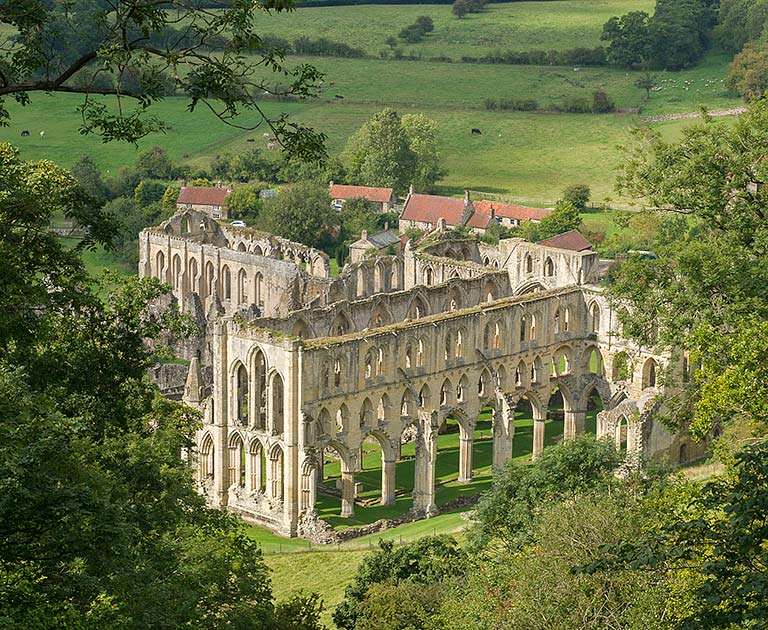 Rievaulx Abbey, North Yorkshire Rievaulx Abbey, North Yorkshire