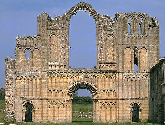medieval architecture english heritage