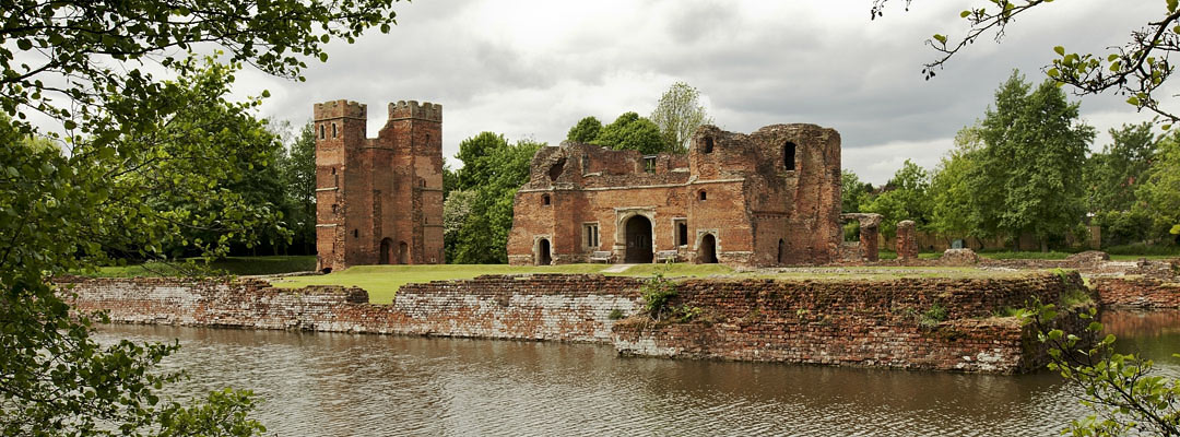 Kirby Muxloe Castle, which was left unfinished after William, Lord Hastings’s execution Kirby Muxloe Castle, which was left unfinished after William, Lord Hastings’s execution
