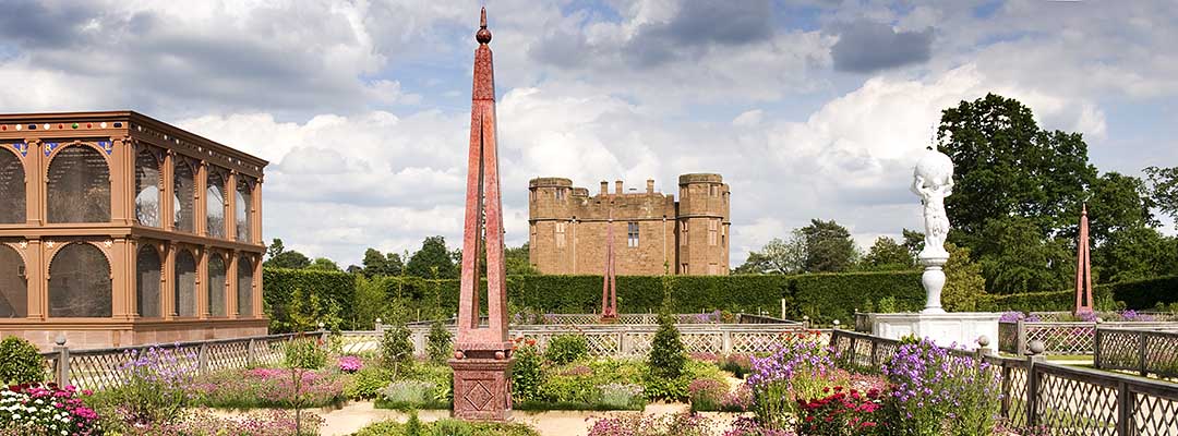 The recreated Elizabethan garden at Kenilworth Castle, Warwickshire