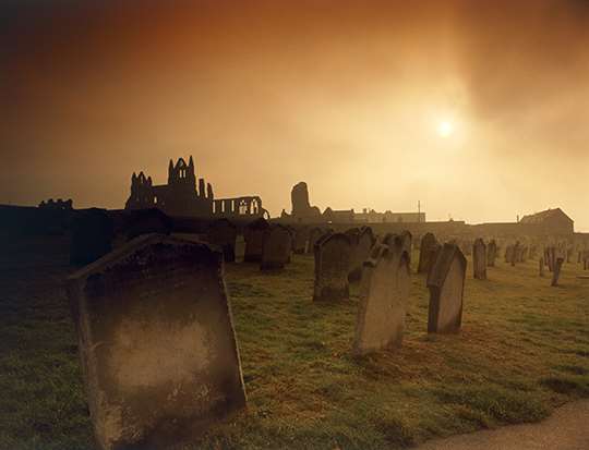 st_mary_churchyard_graves.jpg