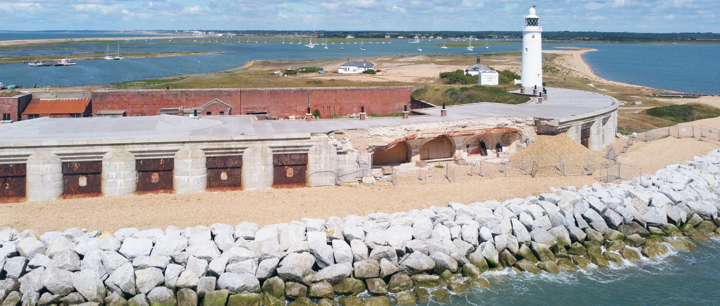 Image: Photo of Hurst Castle on the Hampshire coast