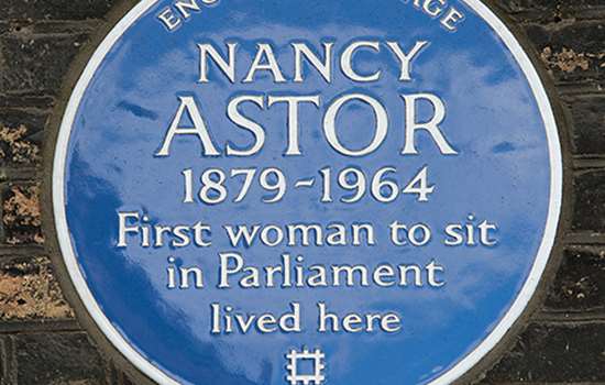 Image: Blue plaque to Nancy Astor in St James's