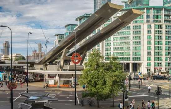 Photo of Vauxhall station in London