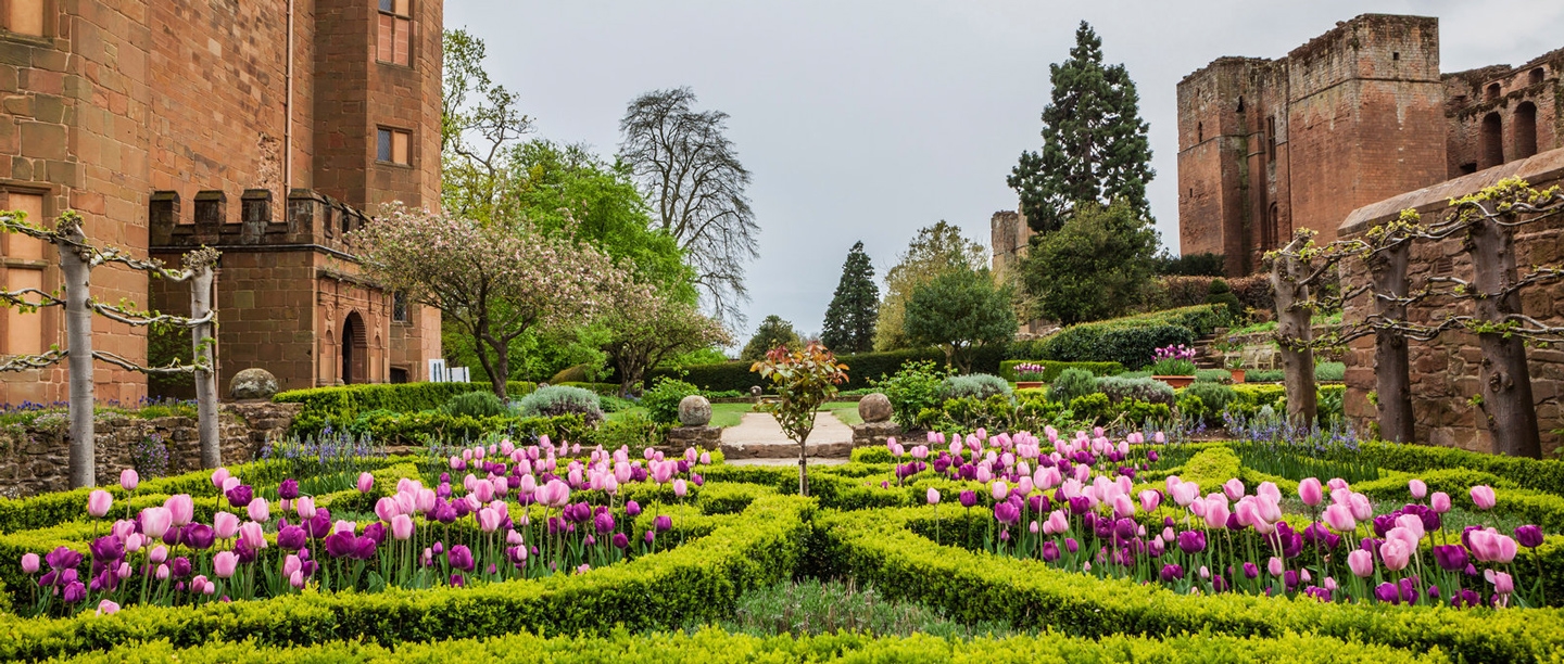 Image: Kenilworth Castle and Elizabethan Garden