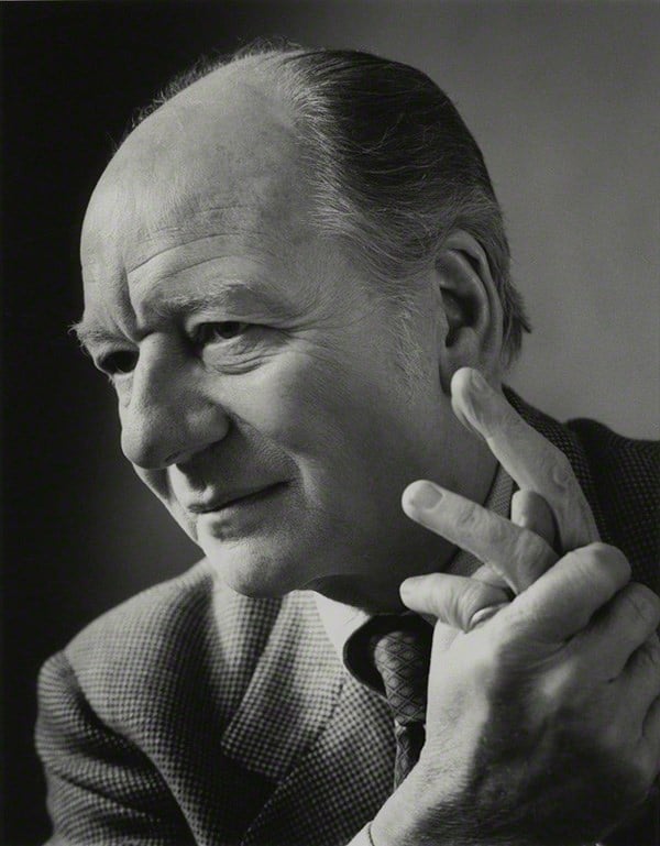 Black and white photograph of Sir John Gielgud