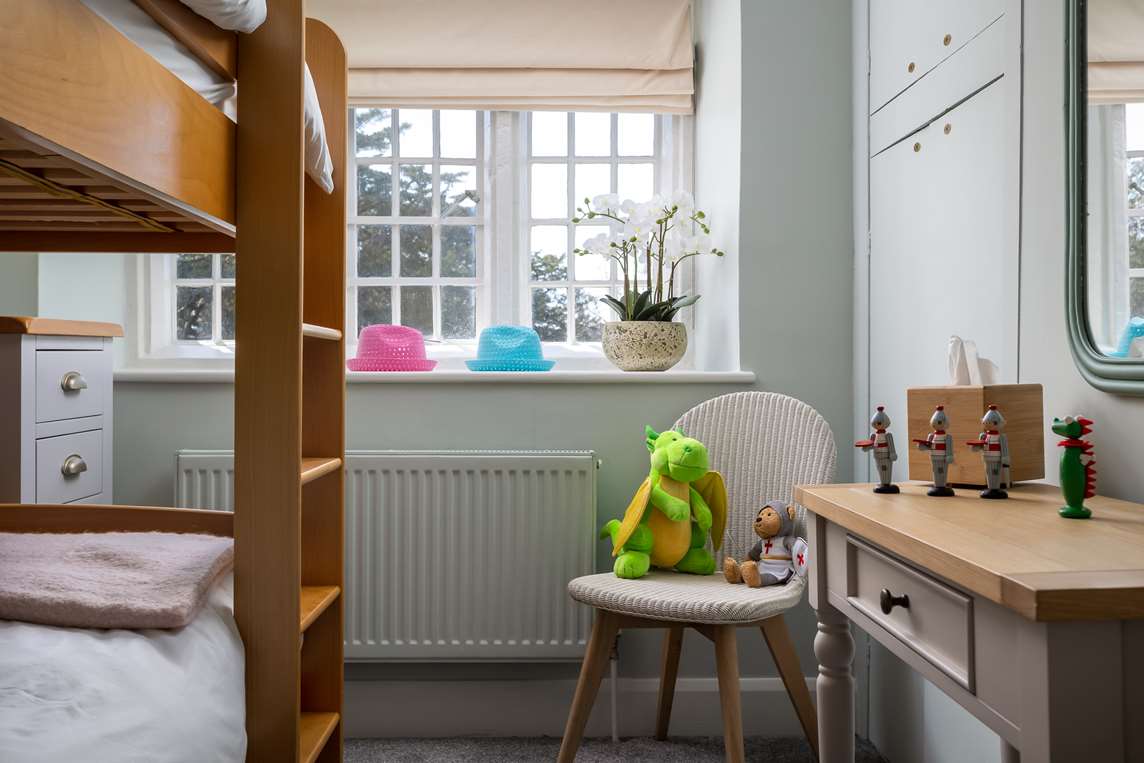 Twin bedroom with bunk beds, first floor Twin bedroom with bunk beds, first floor