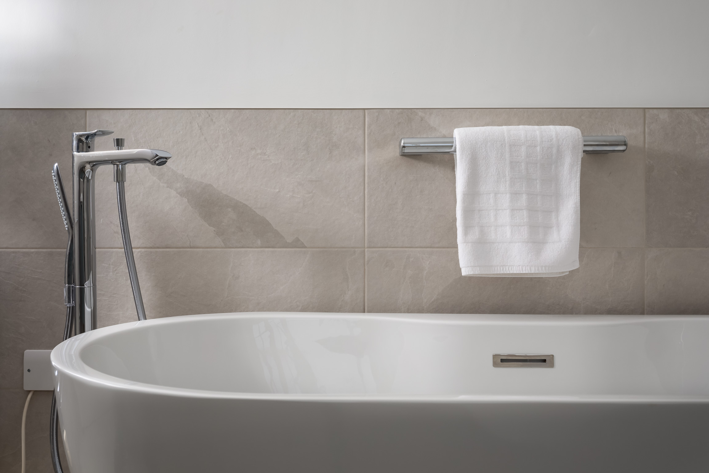 Family bathroom, first floor