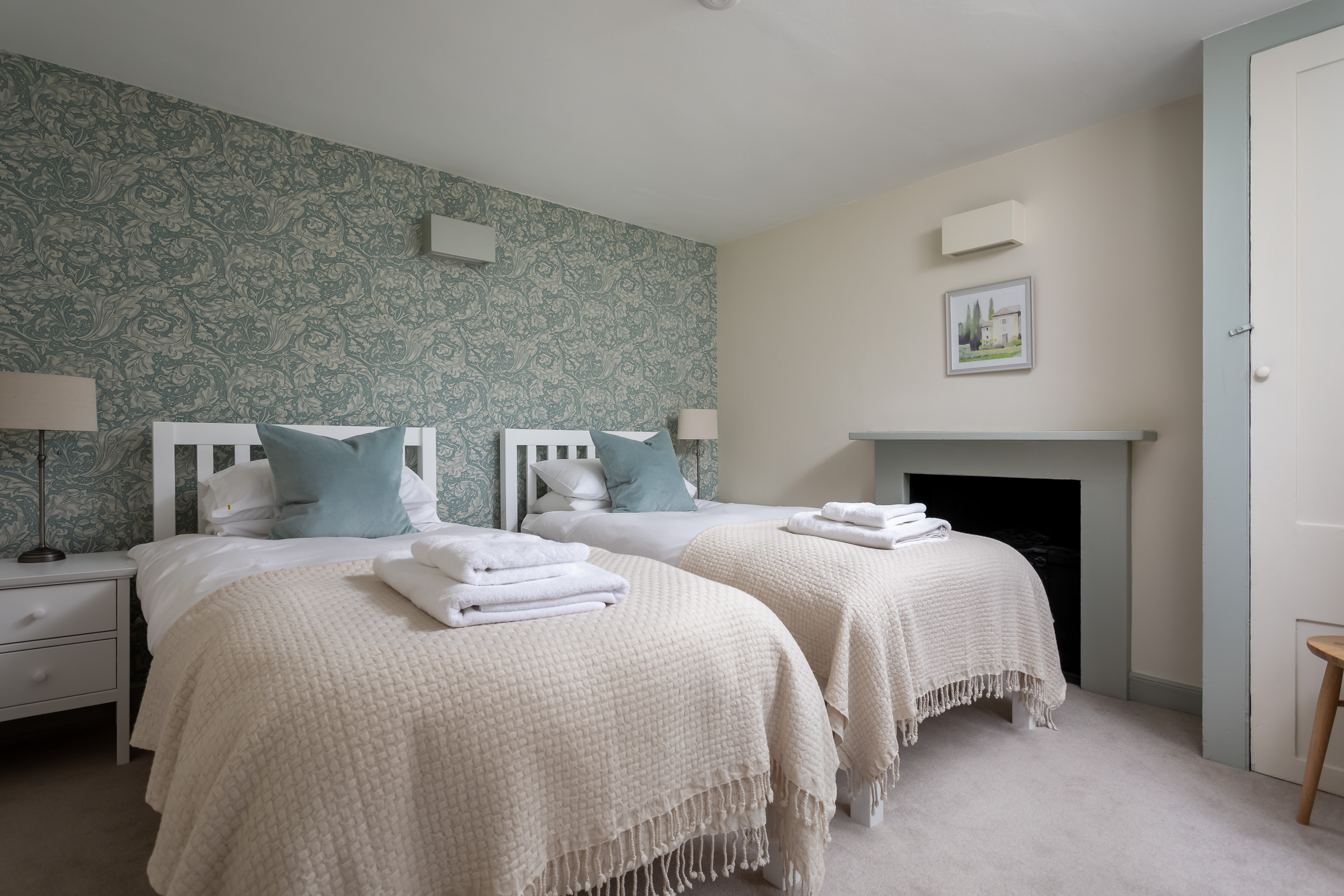 Twin bedroom, first floor