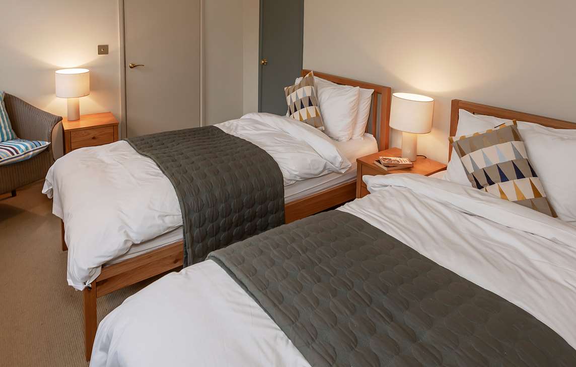 Twin bedroom, ground floor Twin bedroom, ground floor