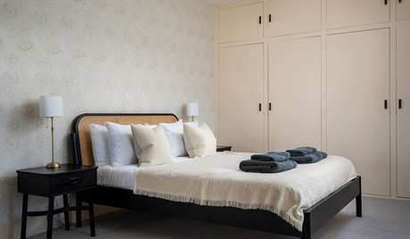 Master bedroom, first floor Master bedroom, first floor