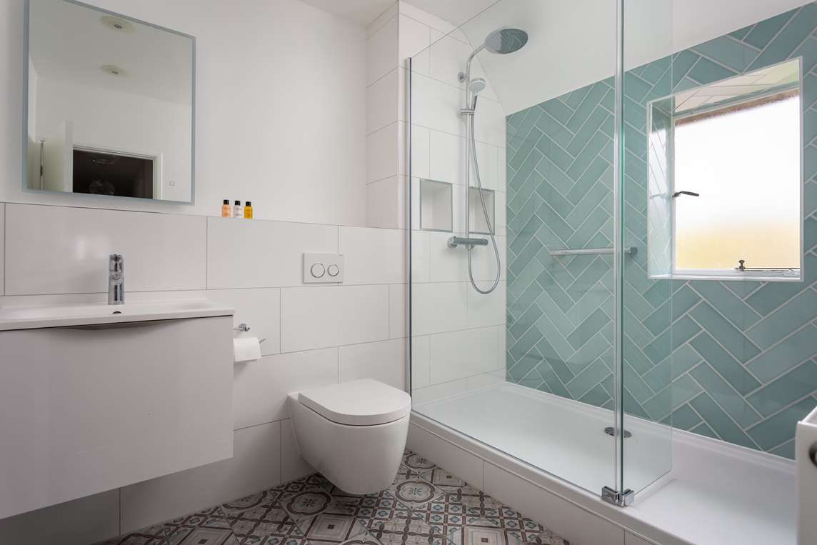 Bathroom, first floor Bathroom, first floor