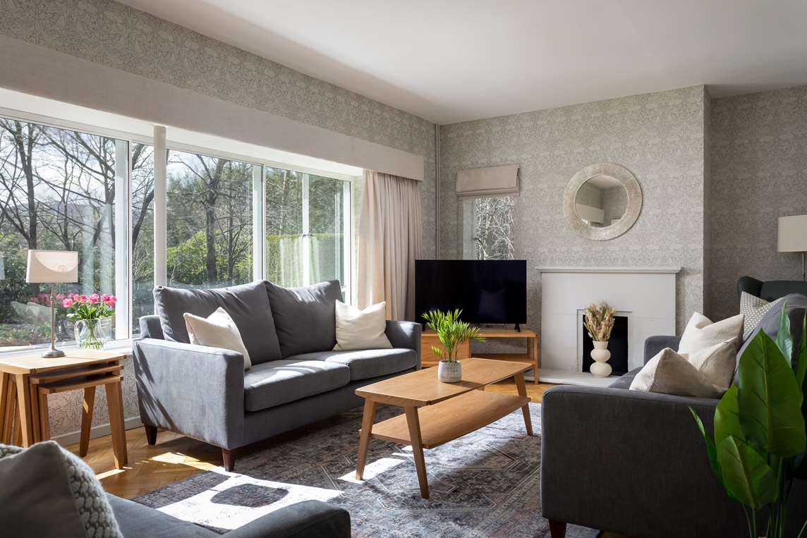 Lounge, ground floor Lounge, ground floor