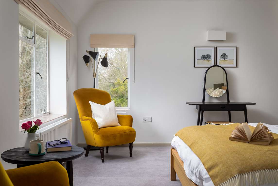 Master bedroom, first floor Master bedroom, first floor