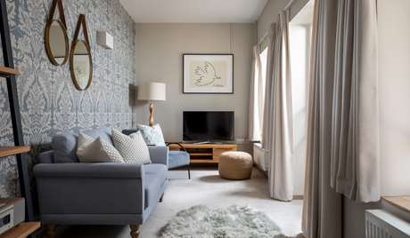 The snug, ground floor The snug, ground floor