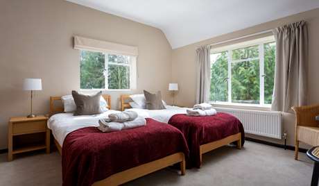 Twin bedroom, first floor Twin bedroom, first floor