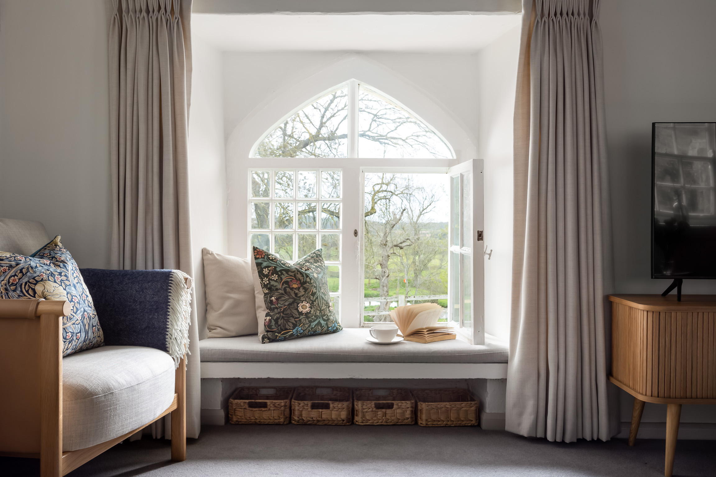 Lounge, lower ground floor 