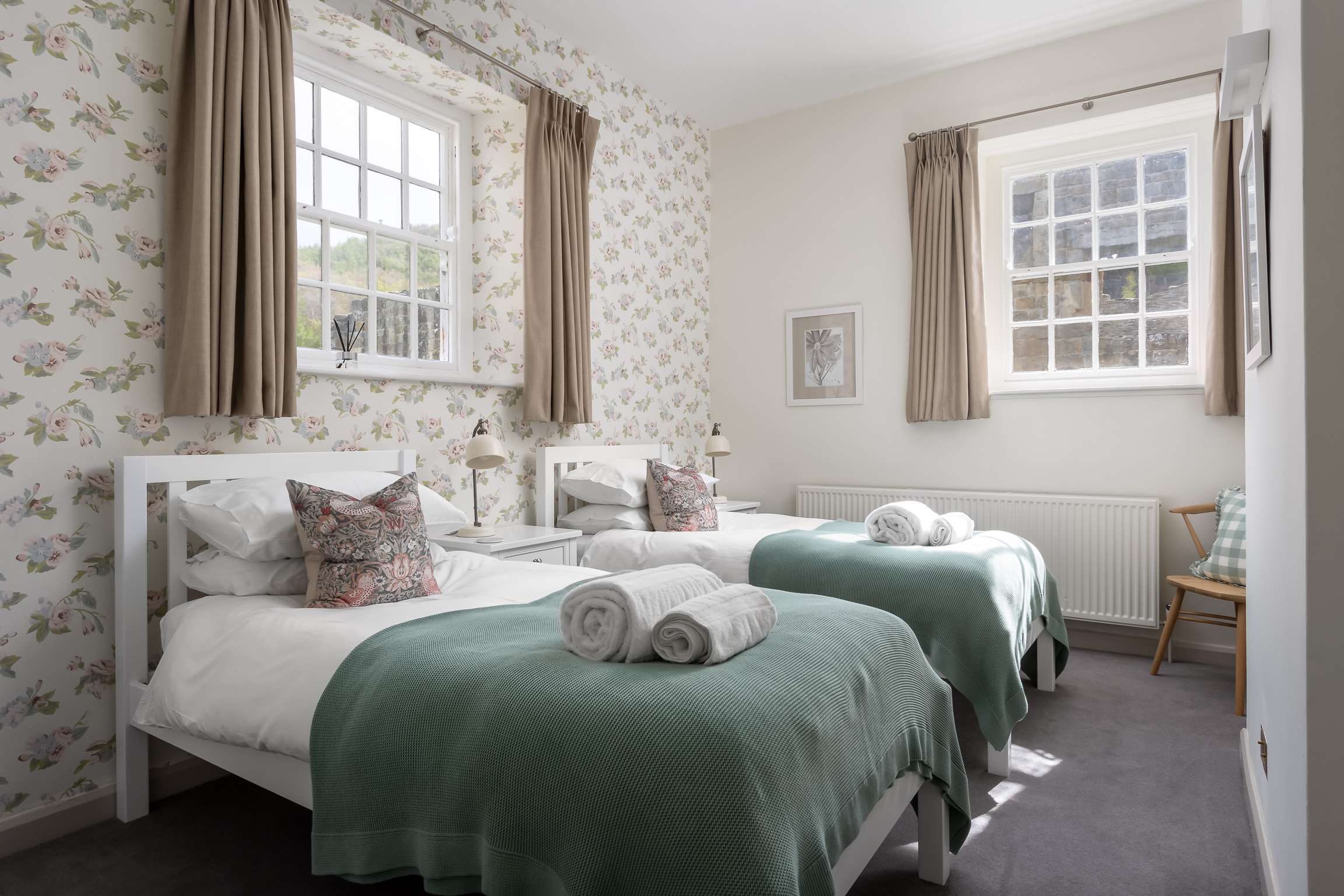 Twin bedroom, upper ground floor 