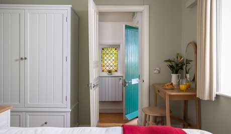 Master bedroom, ground floor Master bedroom, ground floor