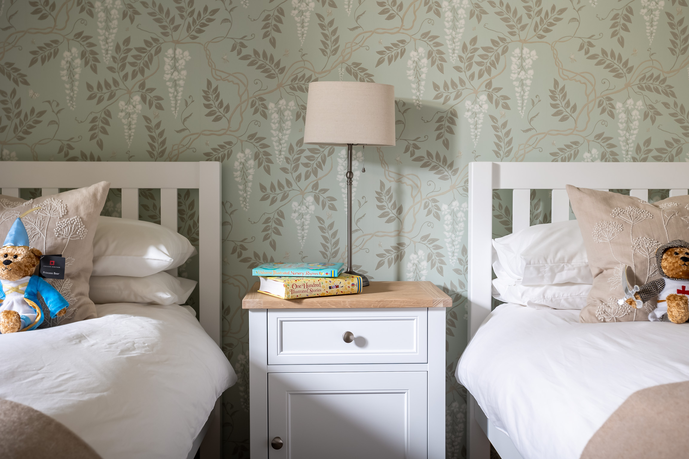 Twin bedroom, ground floor