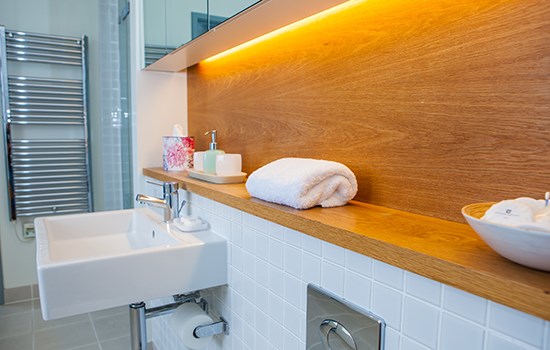 Bathroom, ground floor