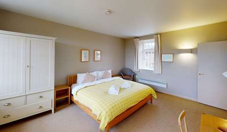 Bedroom, ground floor Bedroom, ground floor