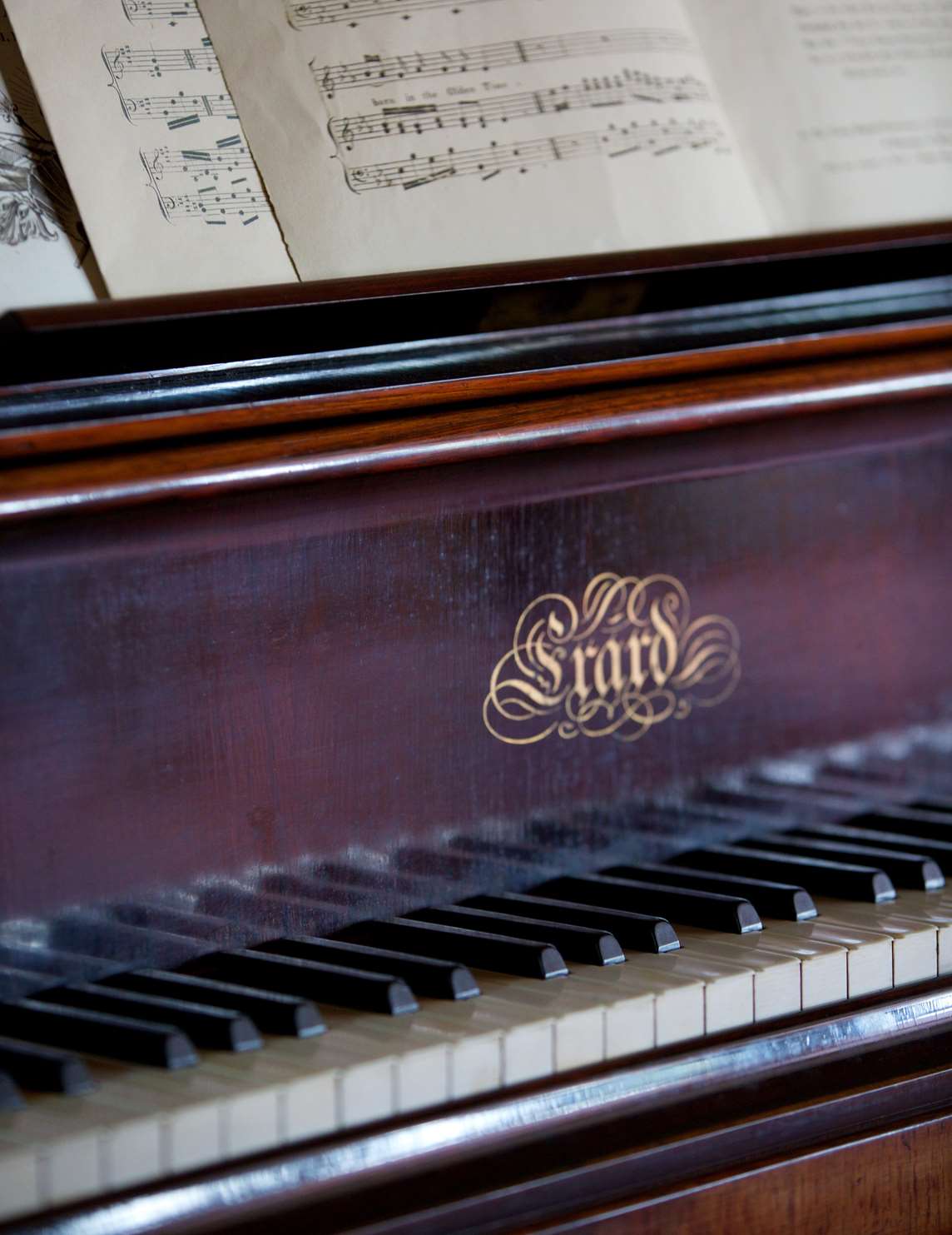 Image: Piano keys and music