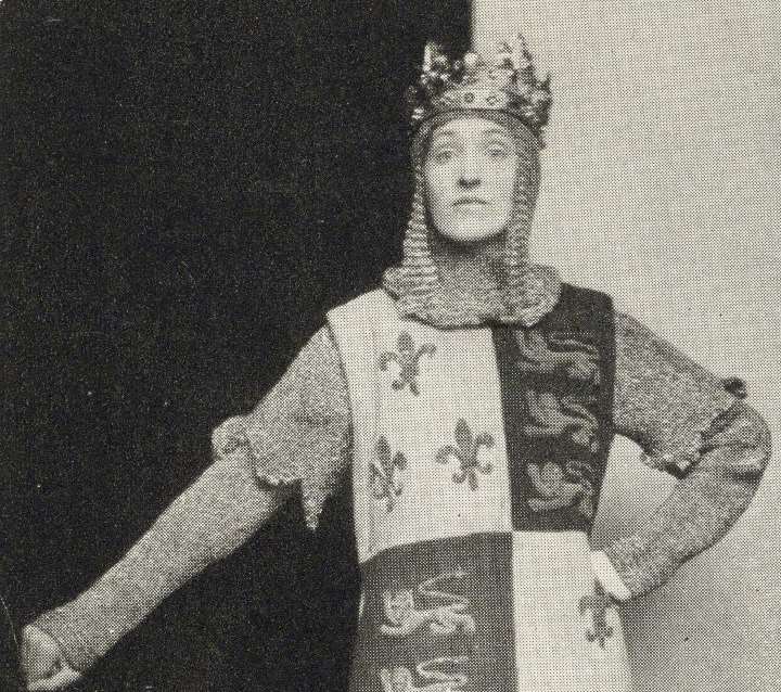 Gwen Lally as Henry V