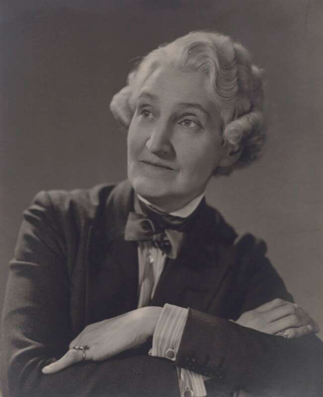 Photograph of Gwen Lally by Elliott and Fry