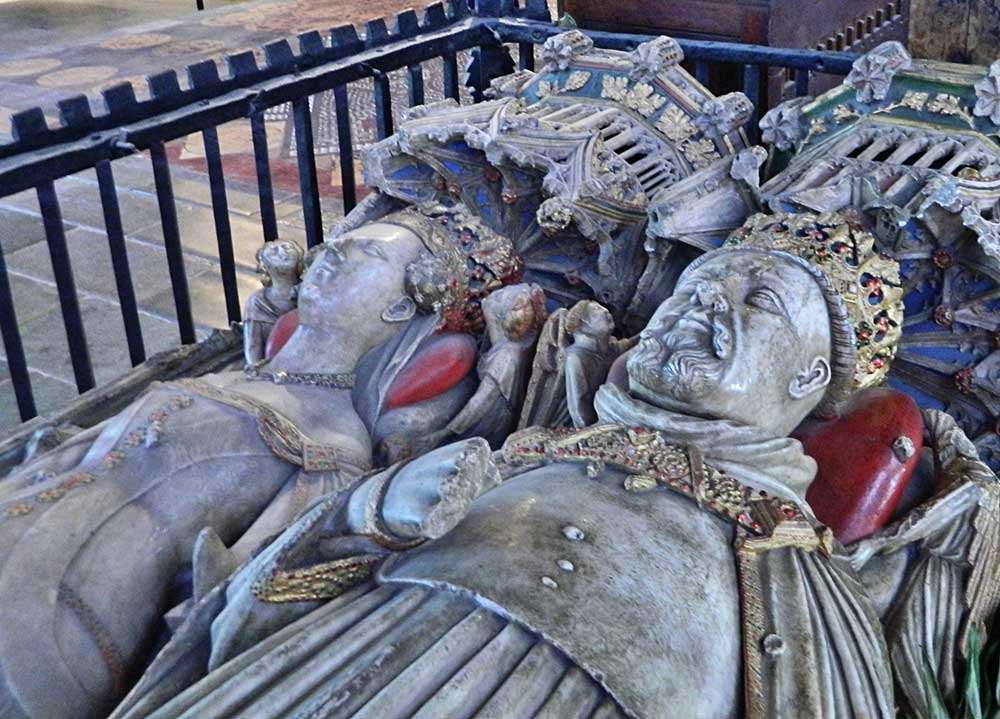 Funeral effigies of Joan and Henry IV