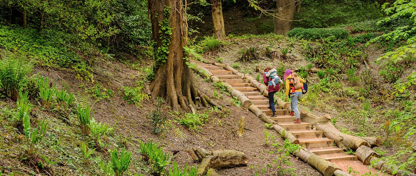 Commonwealth Walk Guide Walking Guides | English Heritage