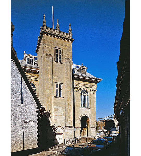 Abingdon County Hall, seen from East At Helen Street