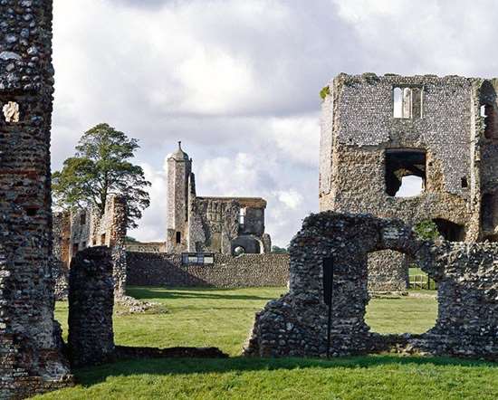 Baconsthorpe Castle