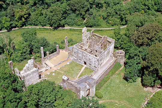 Berry Pomeroy from the air surrounded by mature trees Berry Pomeroy from the air surrounded by mature trees