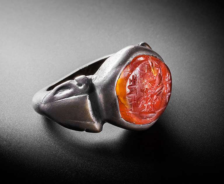 Signet ring Signet ring