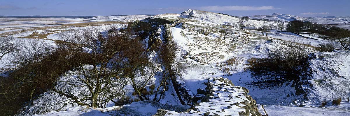 Hadrian’s Wall at Walltown Crags under snow Hadrian’s Wall at Walltown Crags under snow