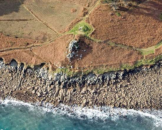 Innisidgen Lower and Upper Burial Chambers