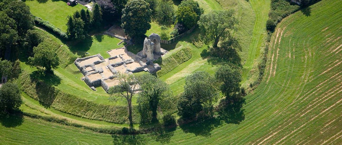 Ludgershall Castle from the air