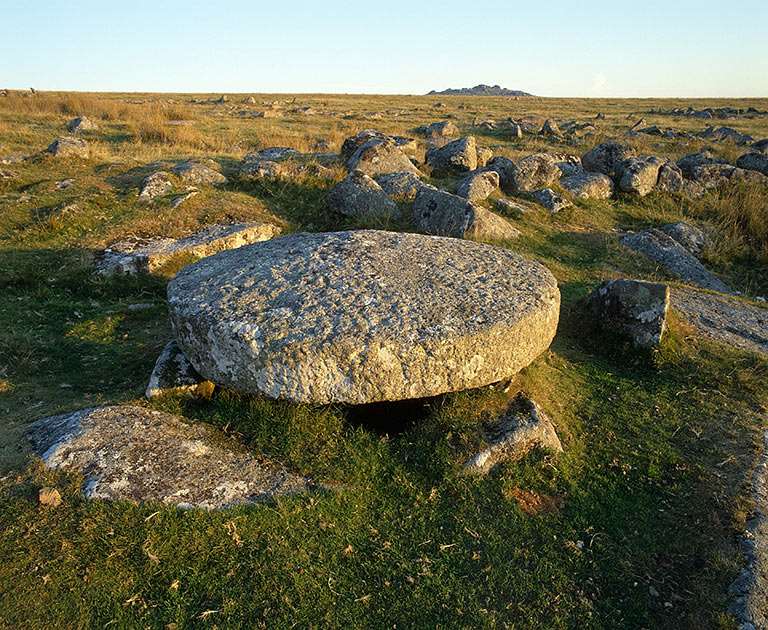 Apple-crusher stone Apple-crusher stone