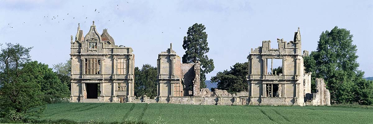 The late Elizabethan south range at Moreton Corbet Castle, seen from the south The late Elizabethan south range at Moreton Corbet Castle, seen from the south