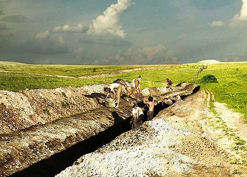 Building the Stonehenge Cursus, about 3500 BC Building the Stonehenge Cursus, about 3500 BC