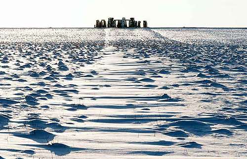 The ditches of the Avenue highlighted by snow The ditches of the Avenue highlighted by snow