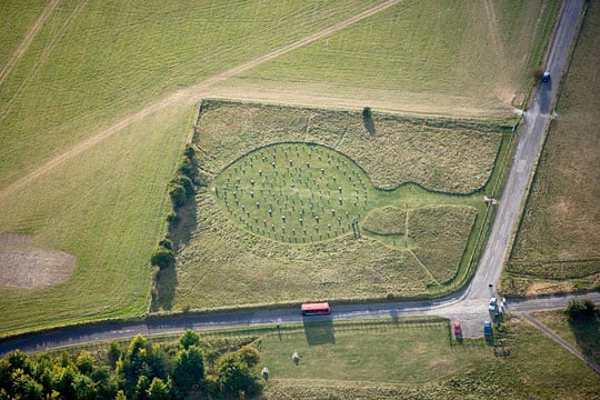 The shape of Woodhenge revealed by aerial photography The shape of Woodhenge revealed by aerial photography