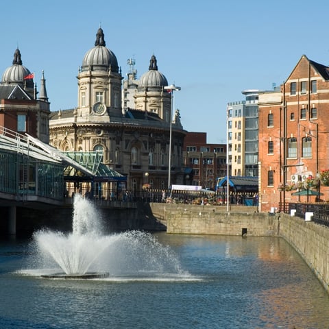 A view of Prince's Quay in Hull on a sunny day.